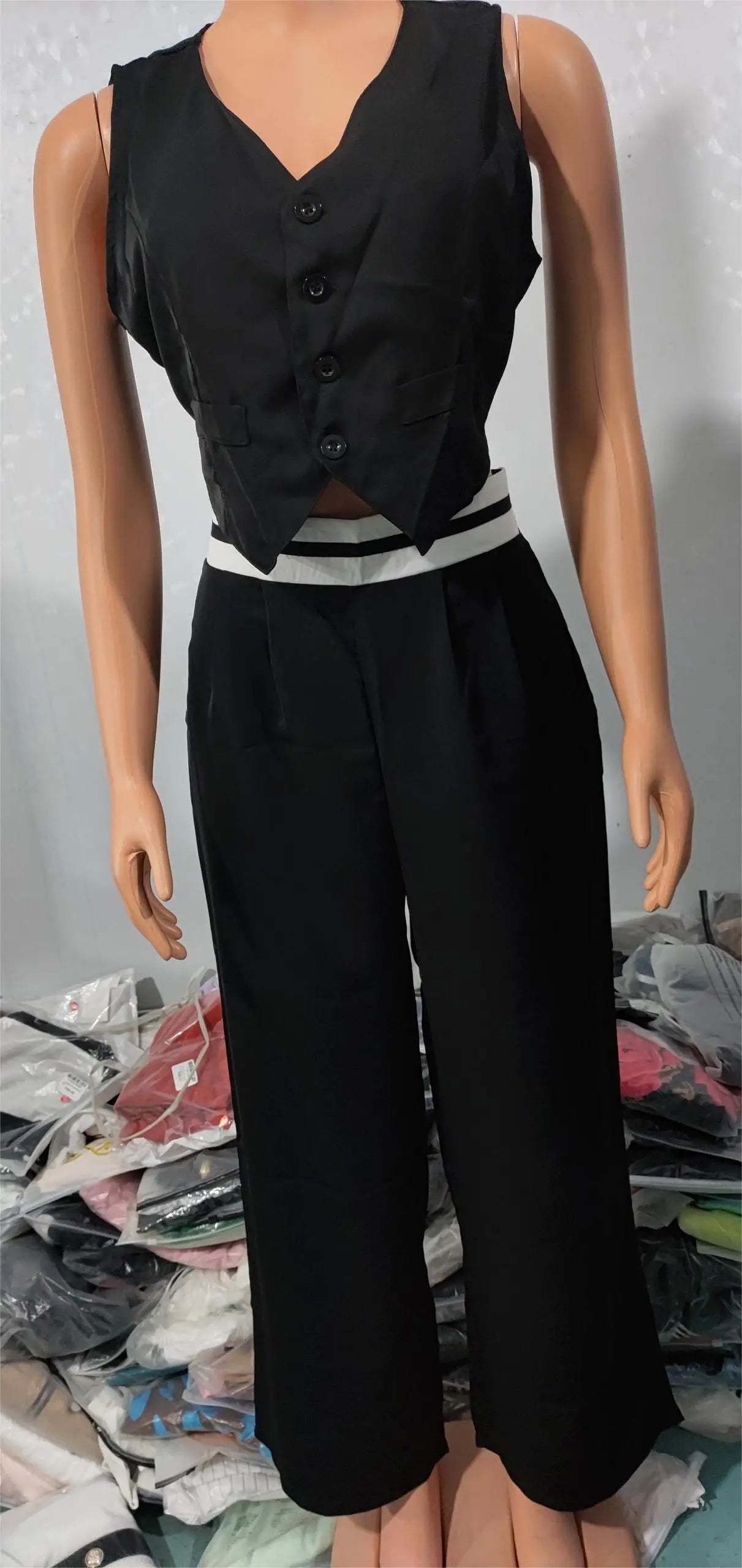 New Fashion 2024 Summer Casual Sexy Elegant V-Neck Buttoned Vest Top & Pocket Design Pants Set Womens Two Piece Sets Outfit